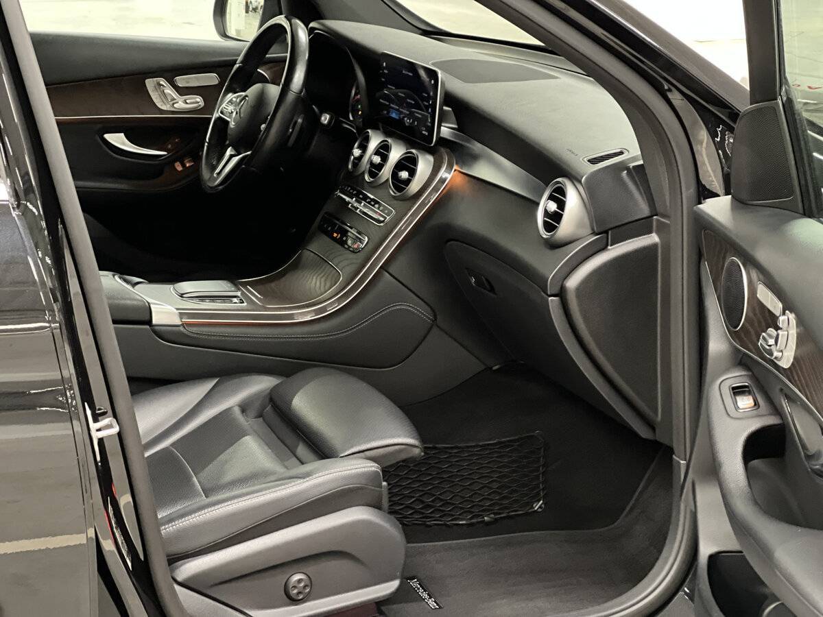 Mercedes-Benz GLC с пробегом — 2020 год. Фото: #10