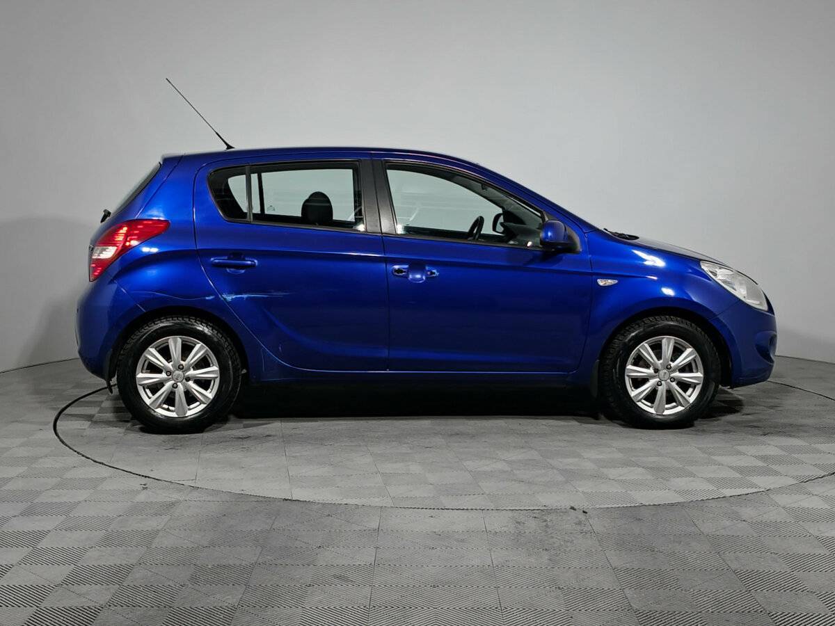 Hyundai i20 с пробегом — 2010 год. Фото: #4