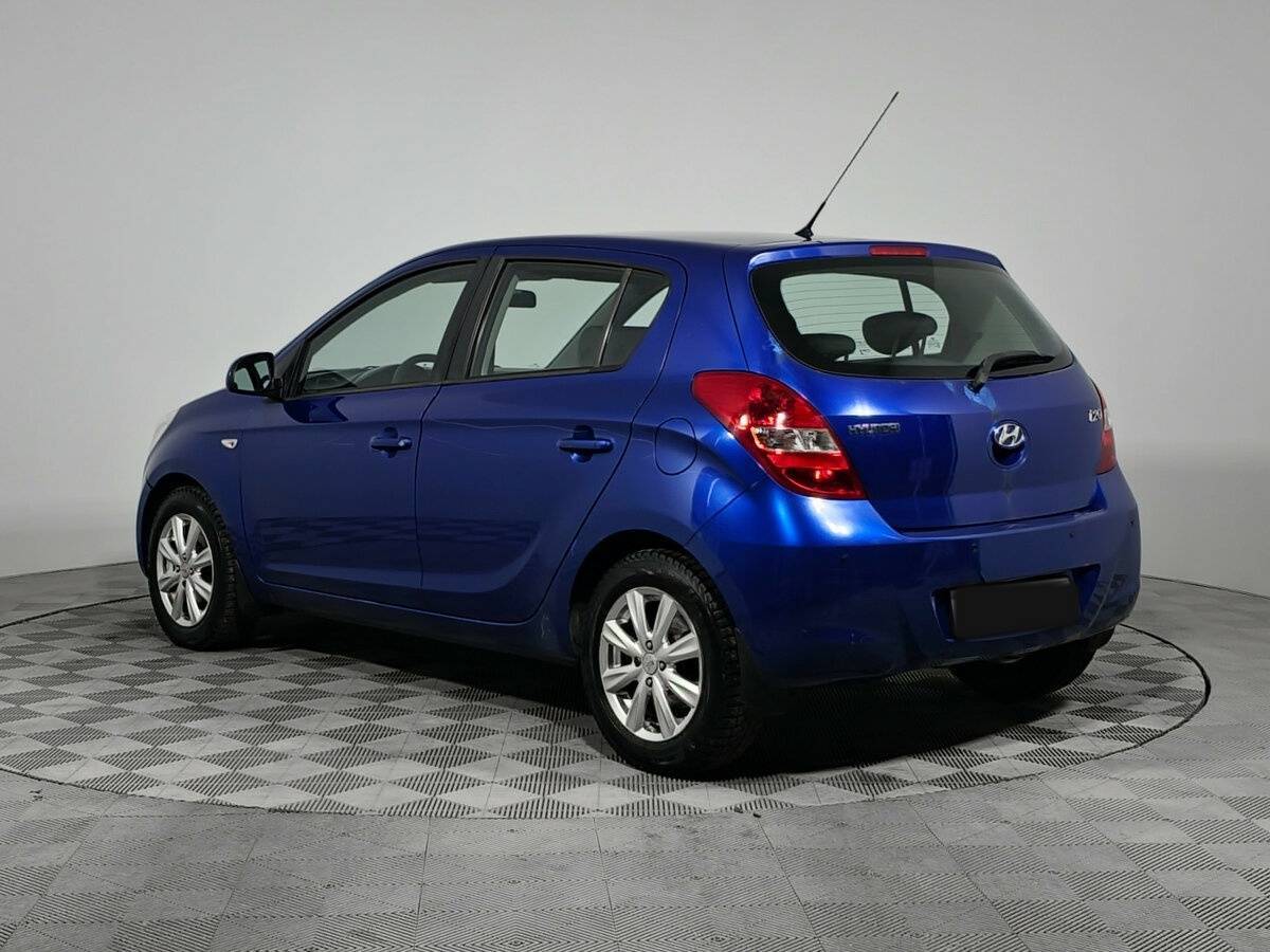 Hyundai i20 с пробегом — 2010 год. Фото: #5
