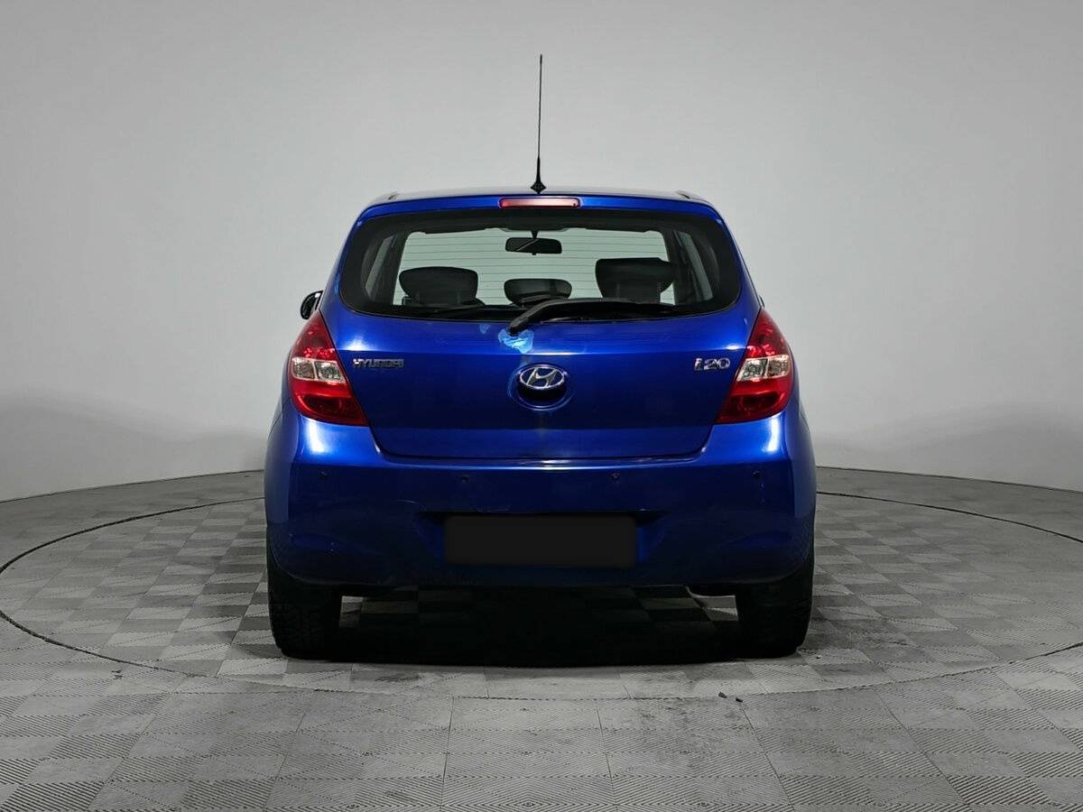 Hyundai i20 с пробегом — 2010 год. Фото: #6