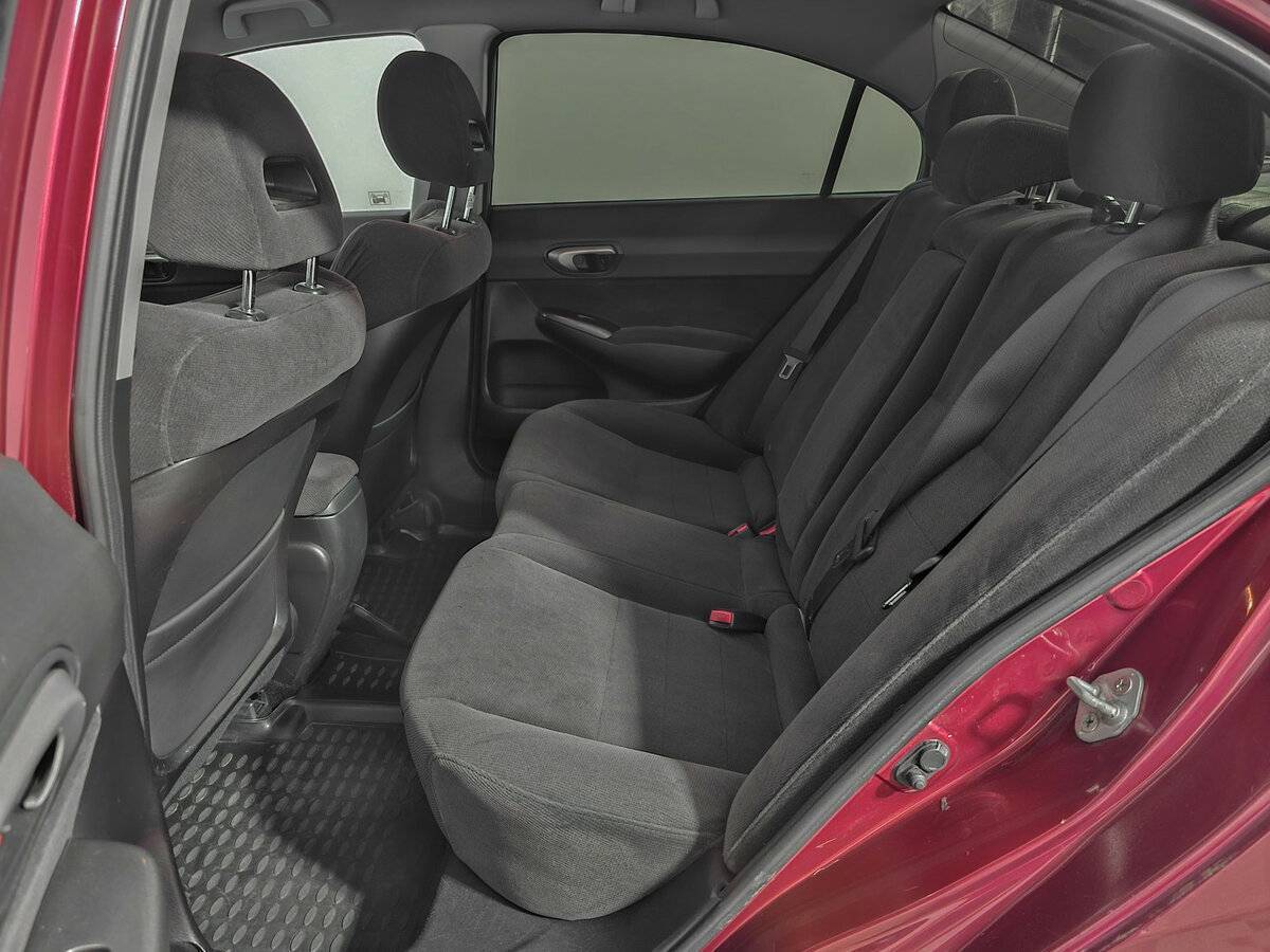 Honda Civic с пробегом — 2007 год. Фото: #11