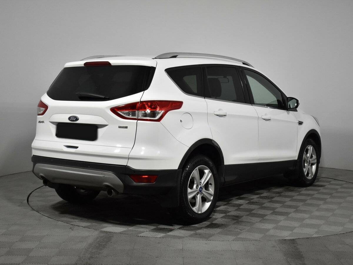 Ford Kuga с пробегом — 2014 год. Фото: #7