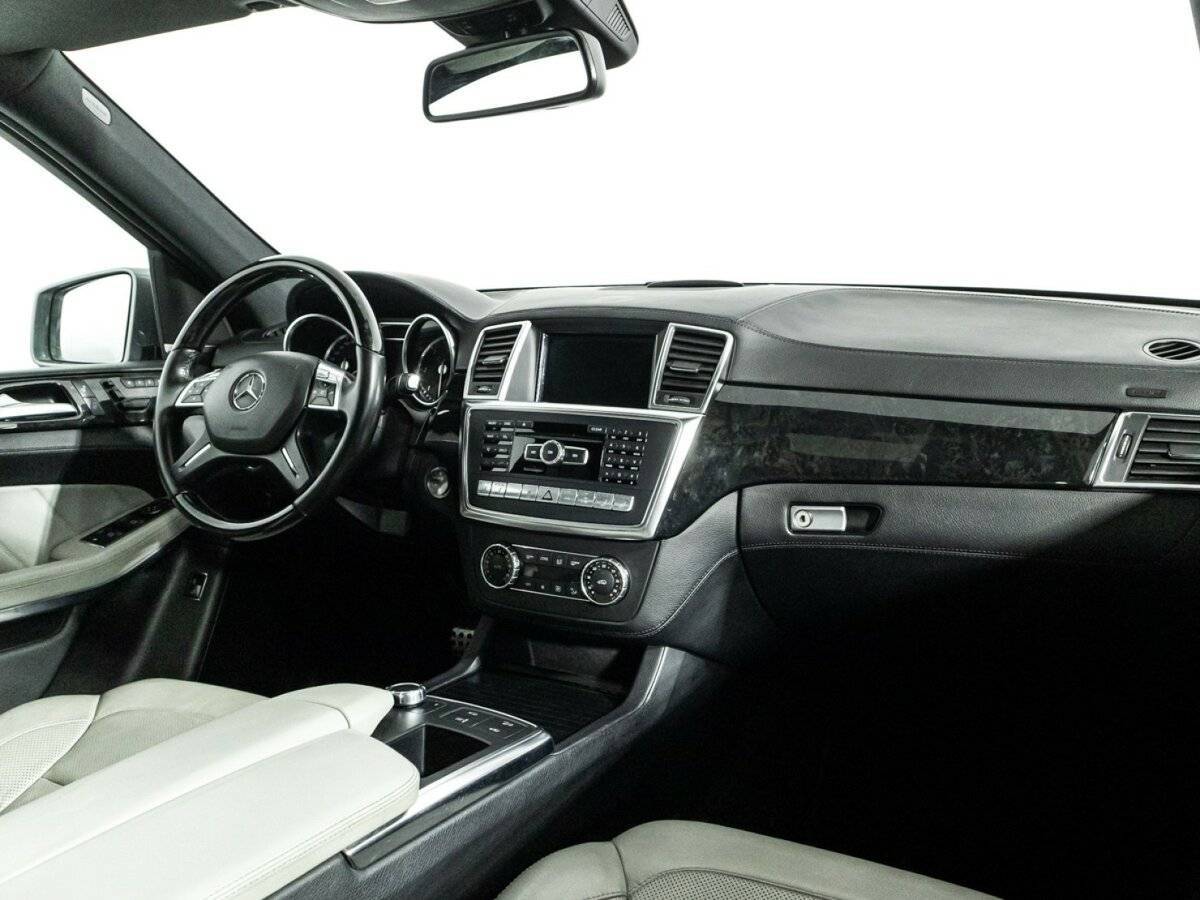 Mercedes-Benz GL-Класс с пробегом — 2014 год. Фото: #6