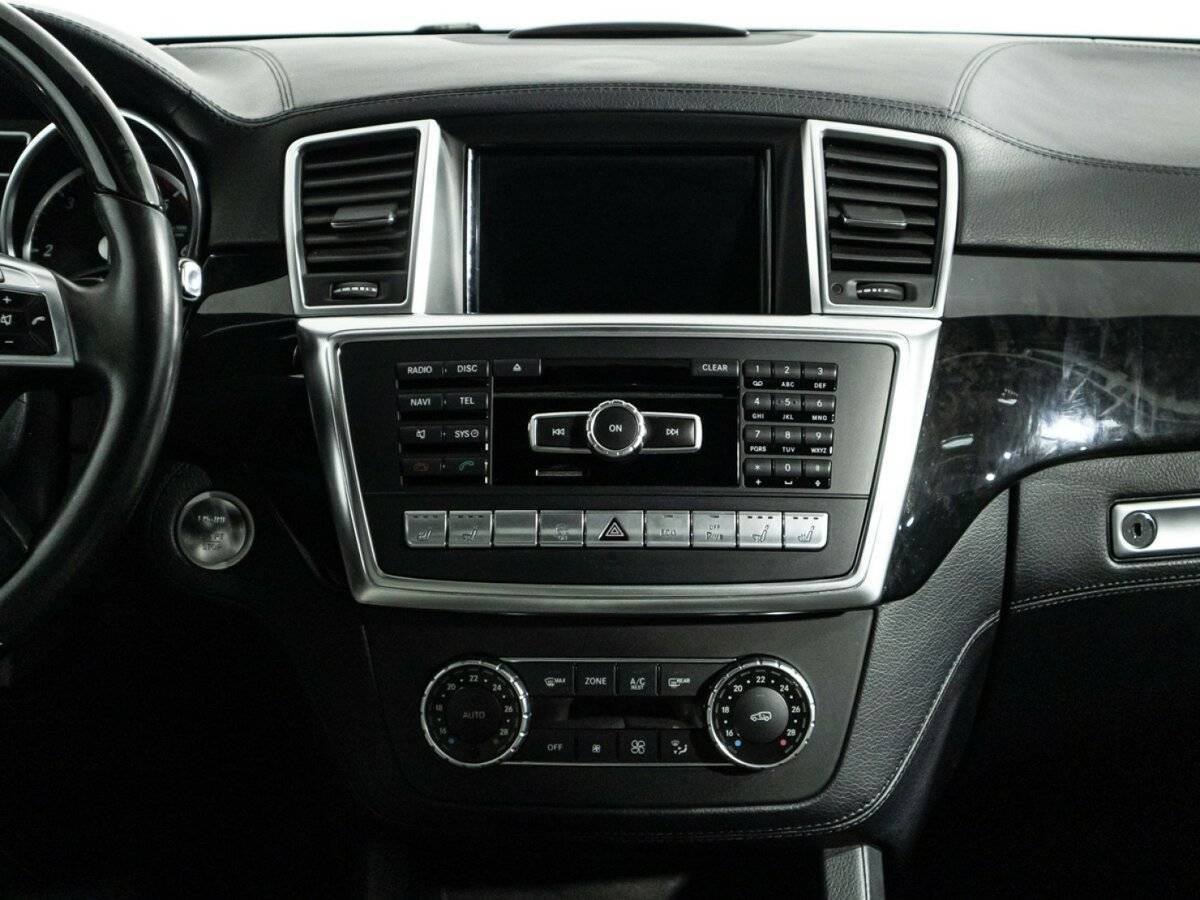 Mercedes-Benz GL-Класс с пробегом — 2014 год. Фото: #11