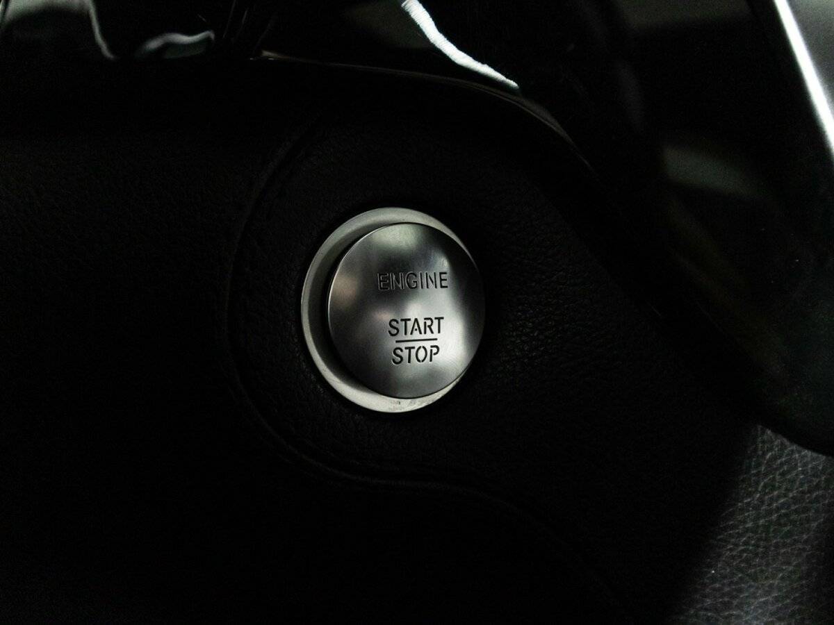 Mercedes-Benz GL-Класс с пробегом — 2014 год. Фото: #20