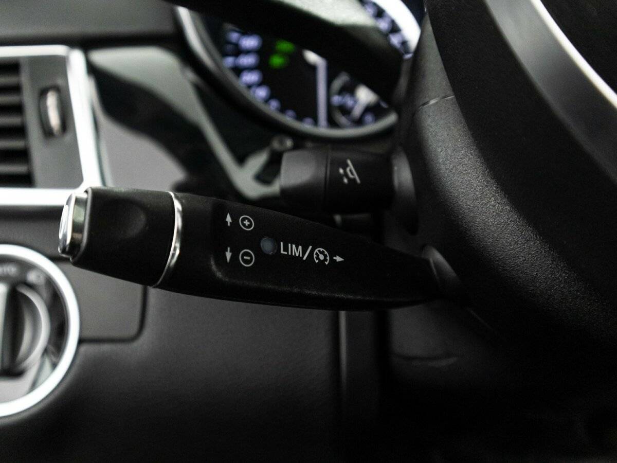 Mercedes-Benz GL-Класс с пробегом — 2014 год. Фото: #24