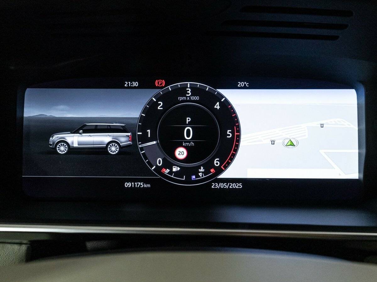Land Rover Range Rover с пробегом — 2018 год. Фото: #9