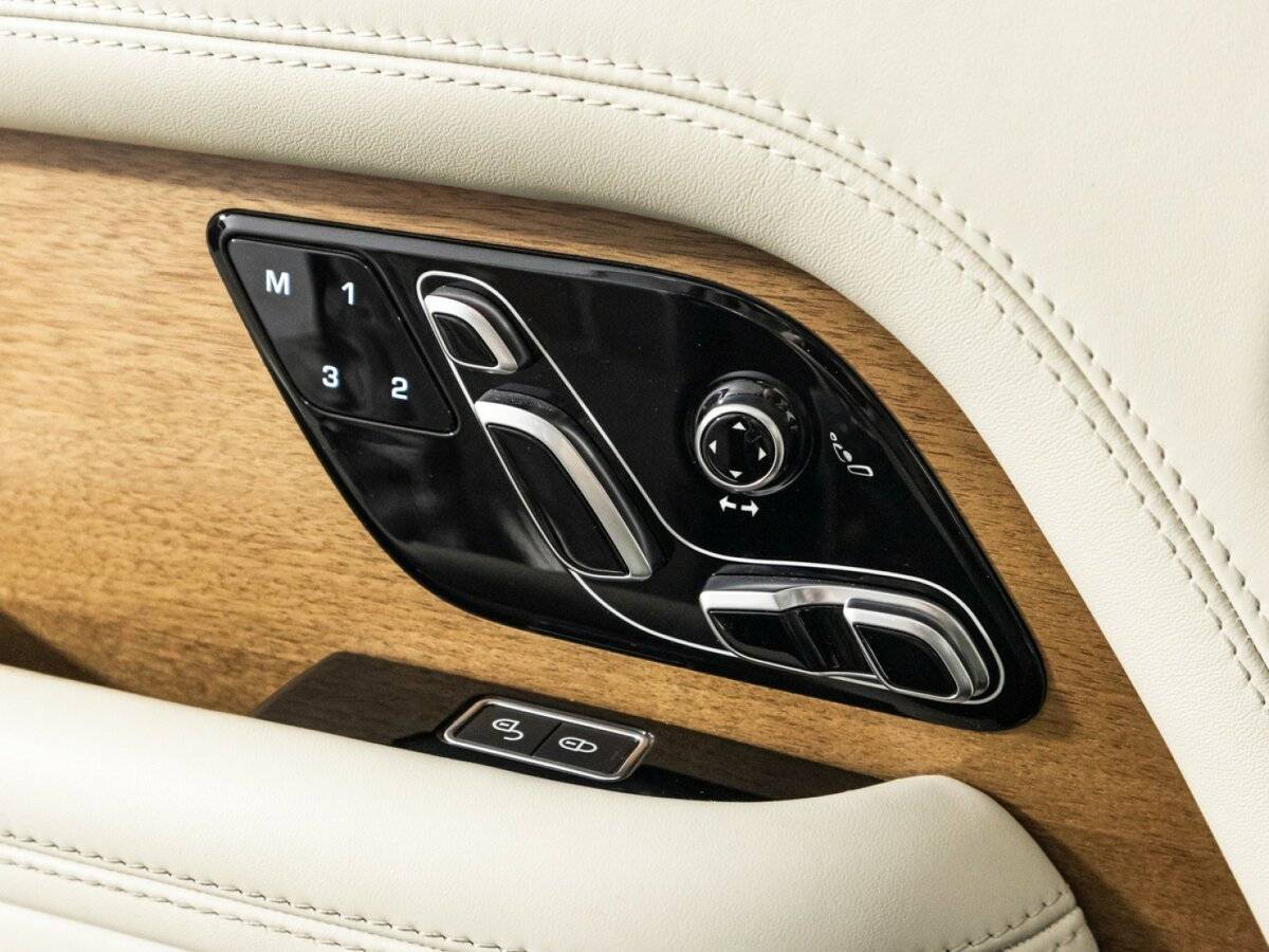 Land Rover Range Rover с пробегом — 2018 год. Фото: #15