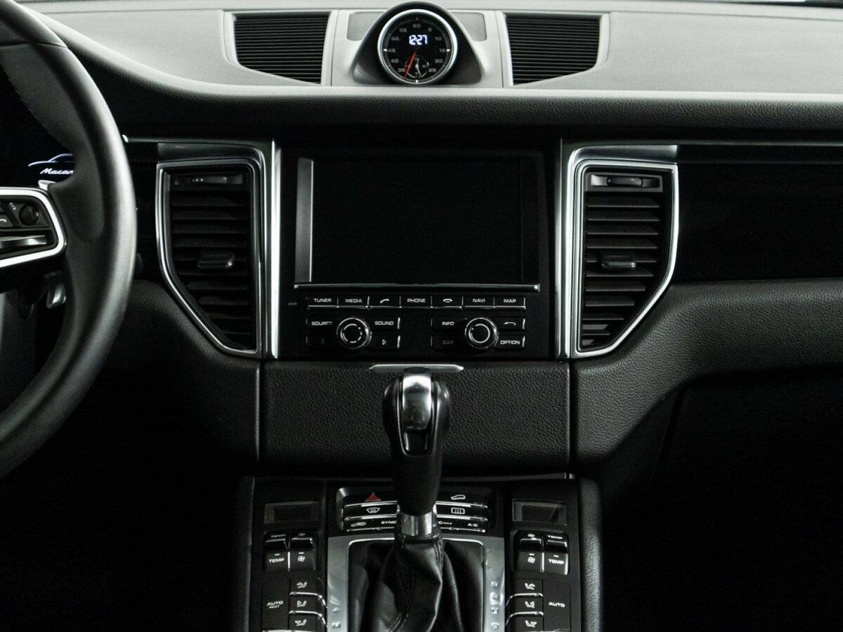 Porsche Macan с пробегом — 2015 год. Фото: #13