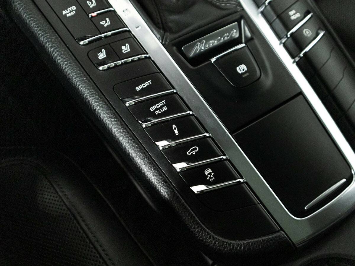Porsche Macan с пробегом — 2015 год. Фото: #14