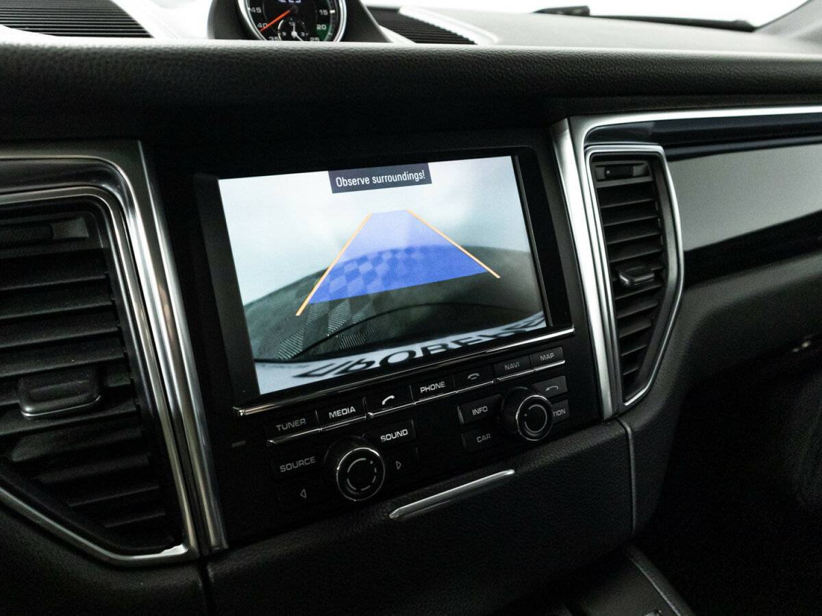 Porsche Macan с пробегом — 2015 год. Фото: #16