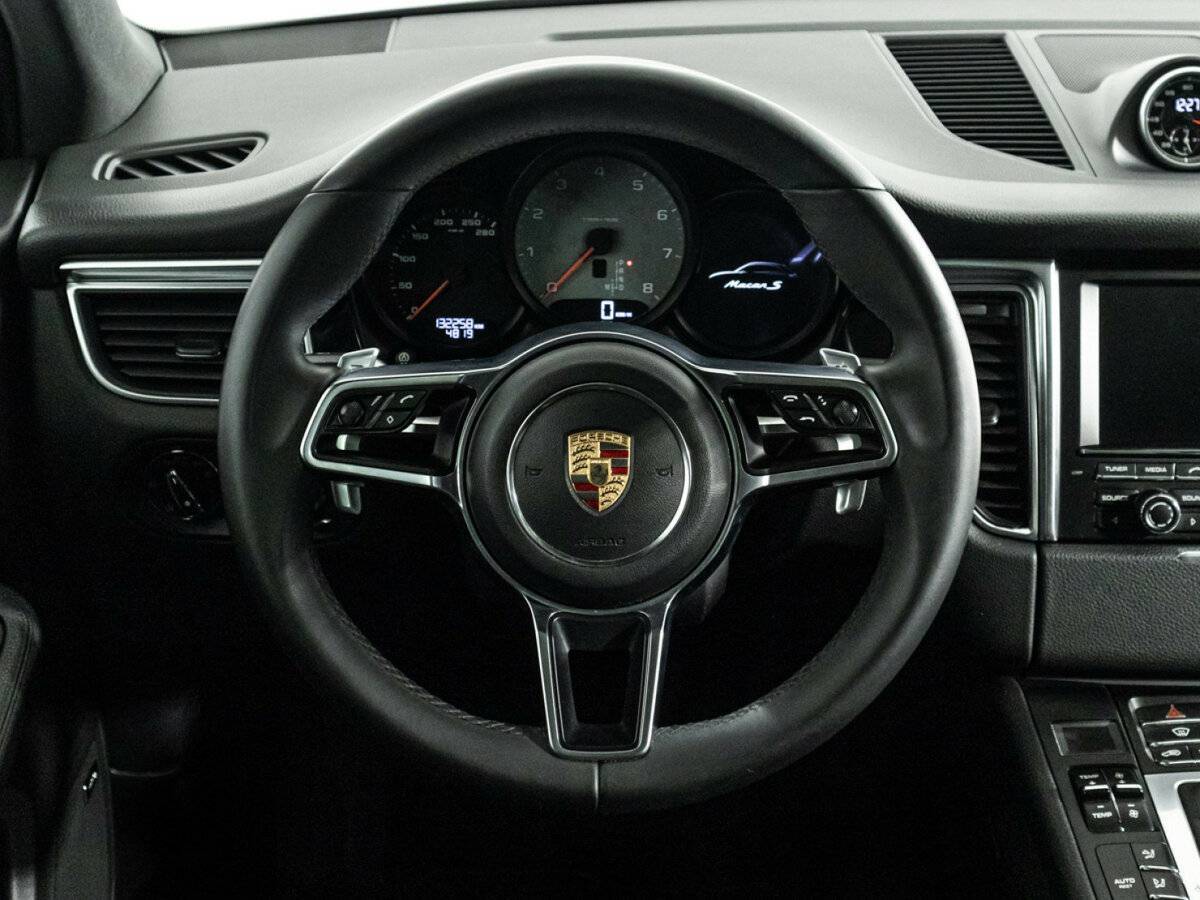 Porsche Macan с пробегом — 2015 год. Фото: #21