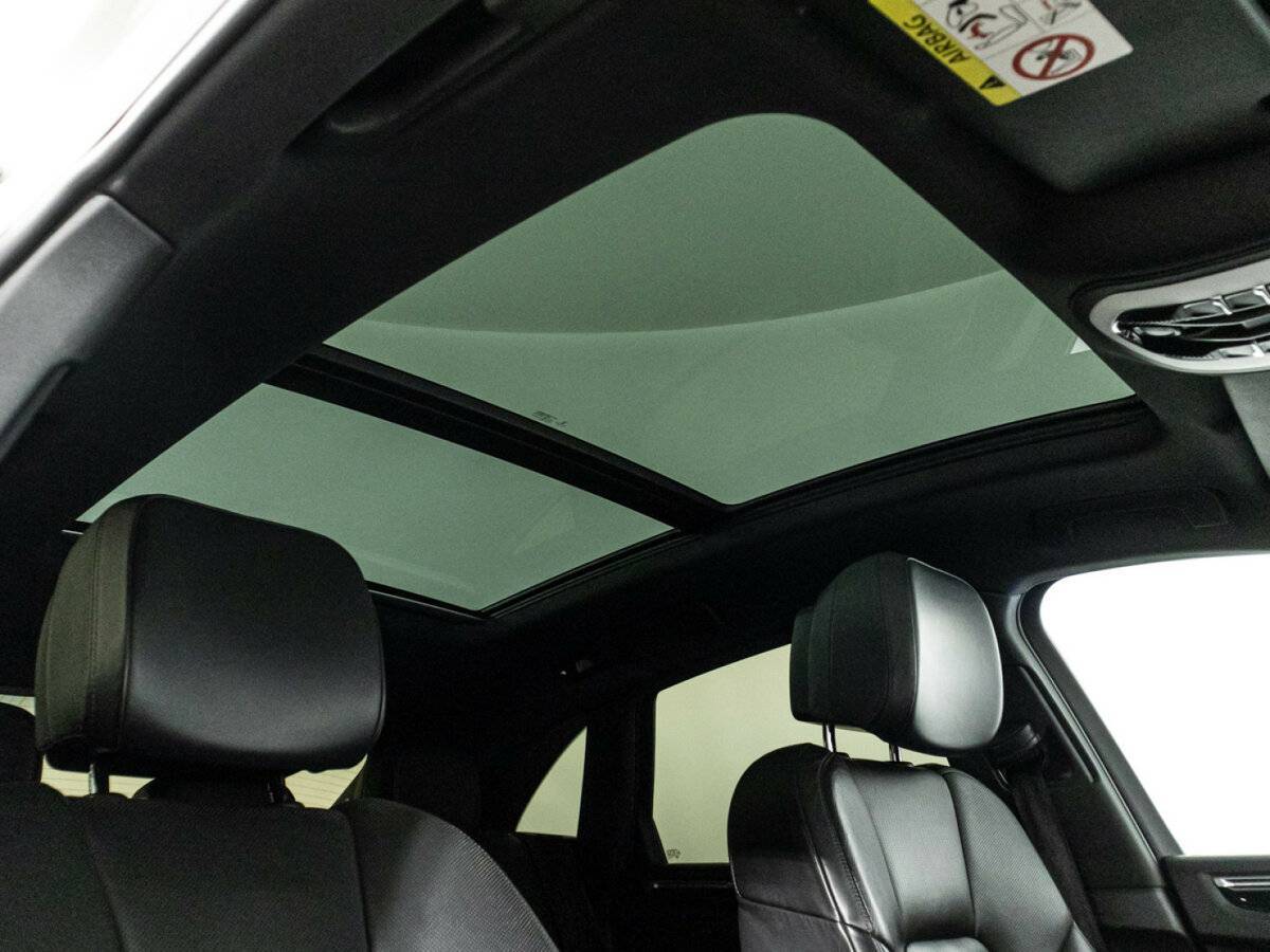 Porsche Macan с пробегом — 2015 год. Фото: #23