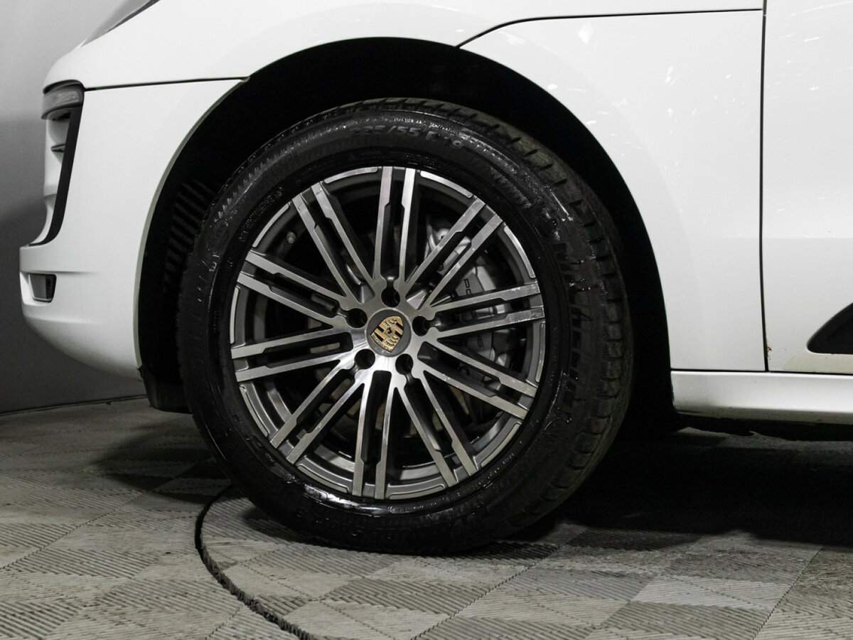 Porsche Macan с пробегом — 2015 год. Фото: #24