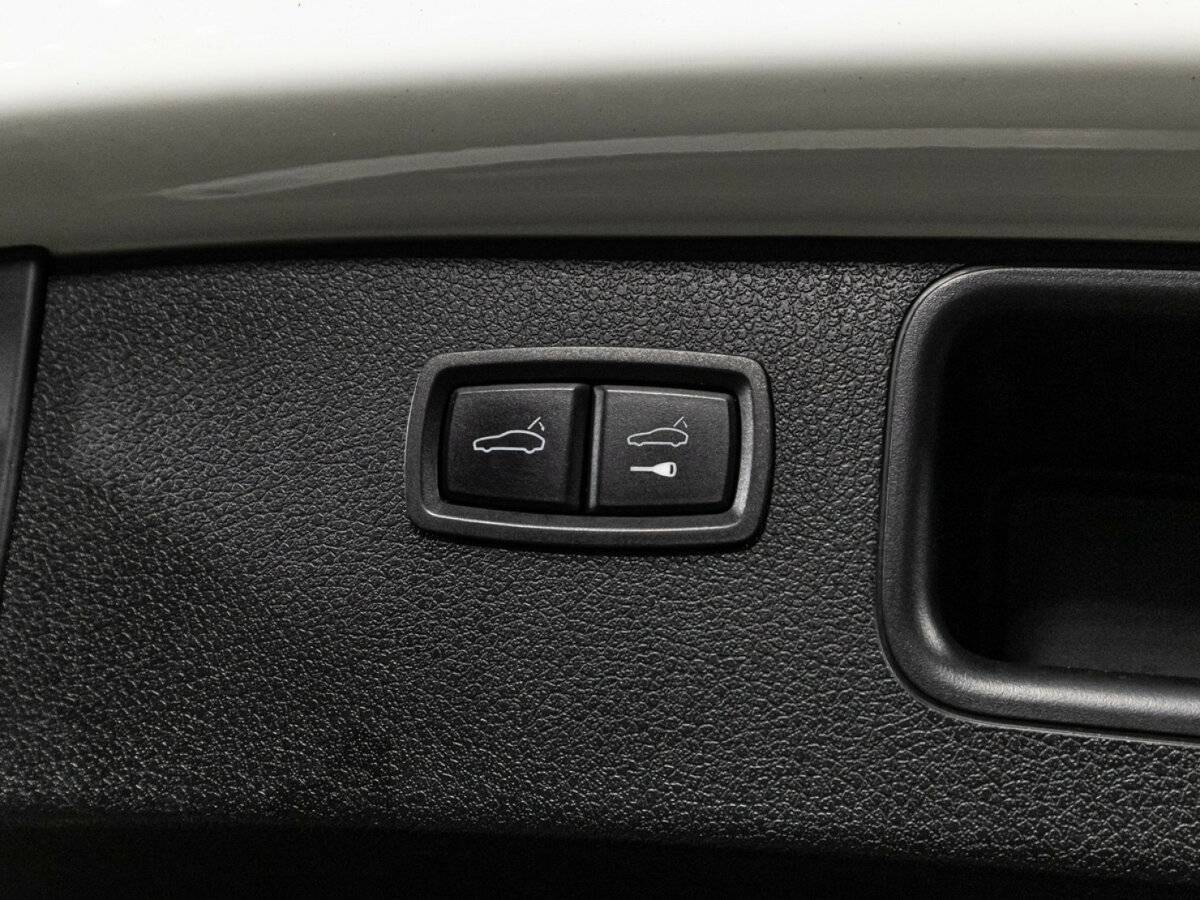 Porsche Macan с пробегом — 2015 год. Фото: #25