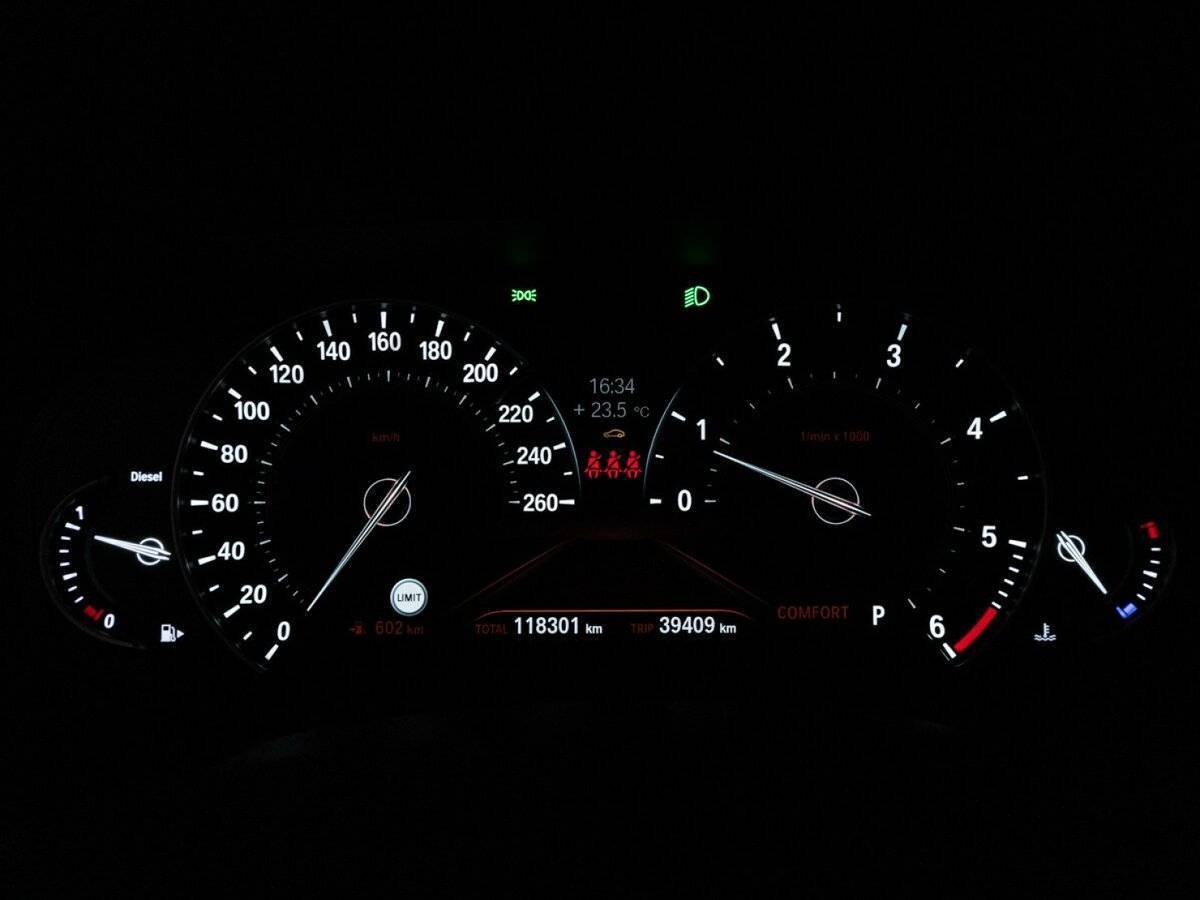 BMW 3 серии с пробегом — 2019 год. Фото: #11