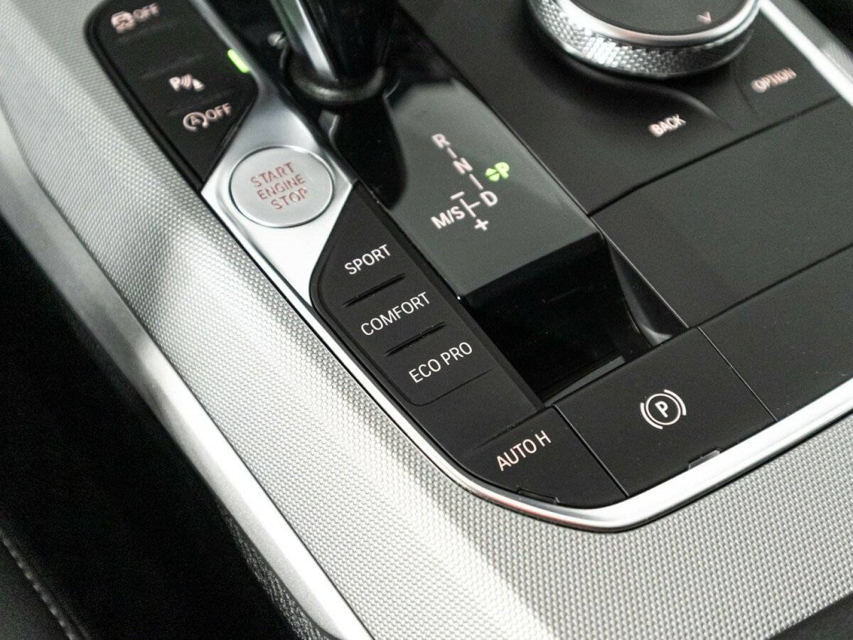 BMW 3 серии с пробегом — 2019 год. Фото: #18