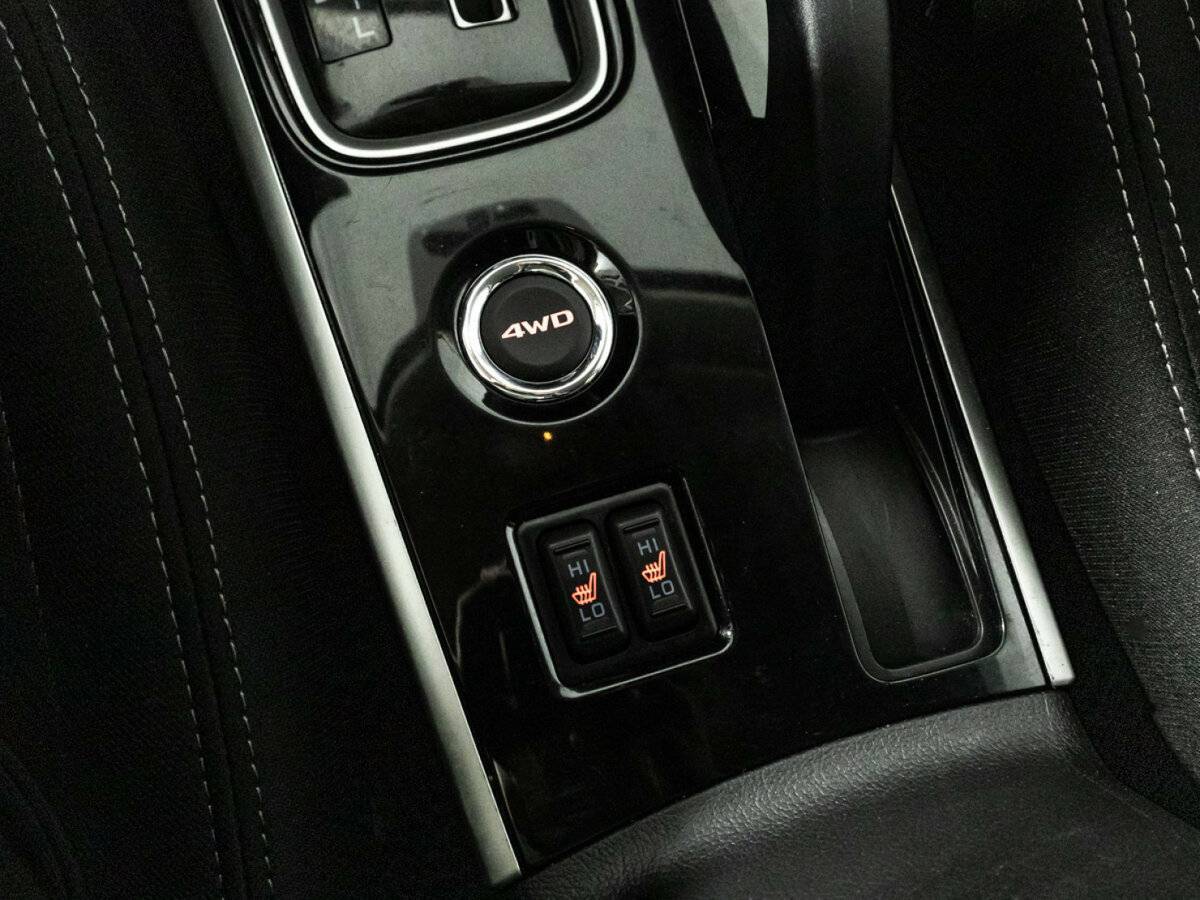 Mitsubishi Outlander с пробегом — 2018 год. Фото: #16
