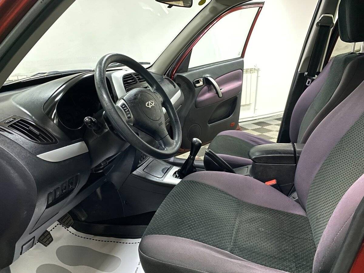 Chery Tiggo (T11) с пробегом — 2012 год. Фото: #4