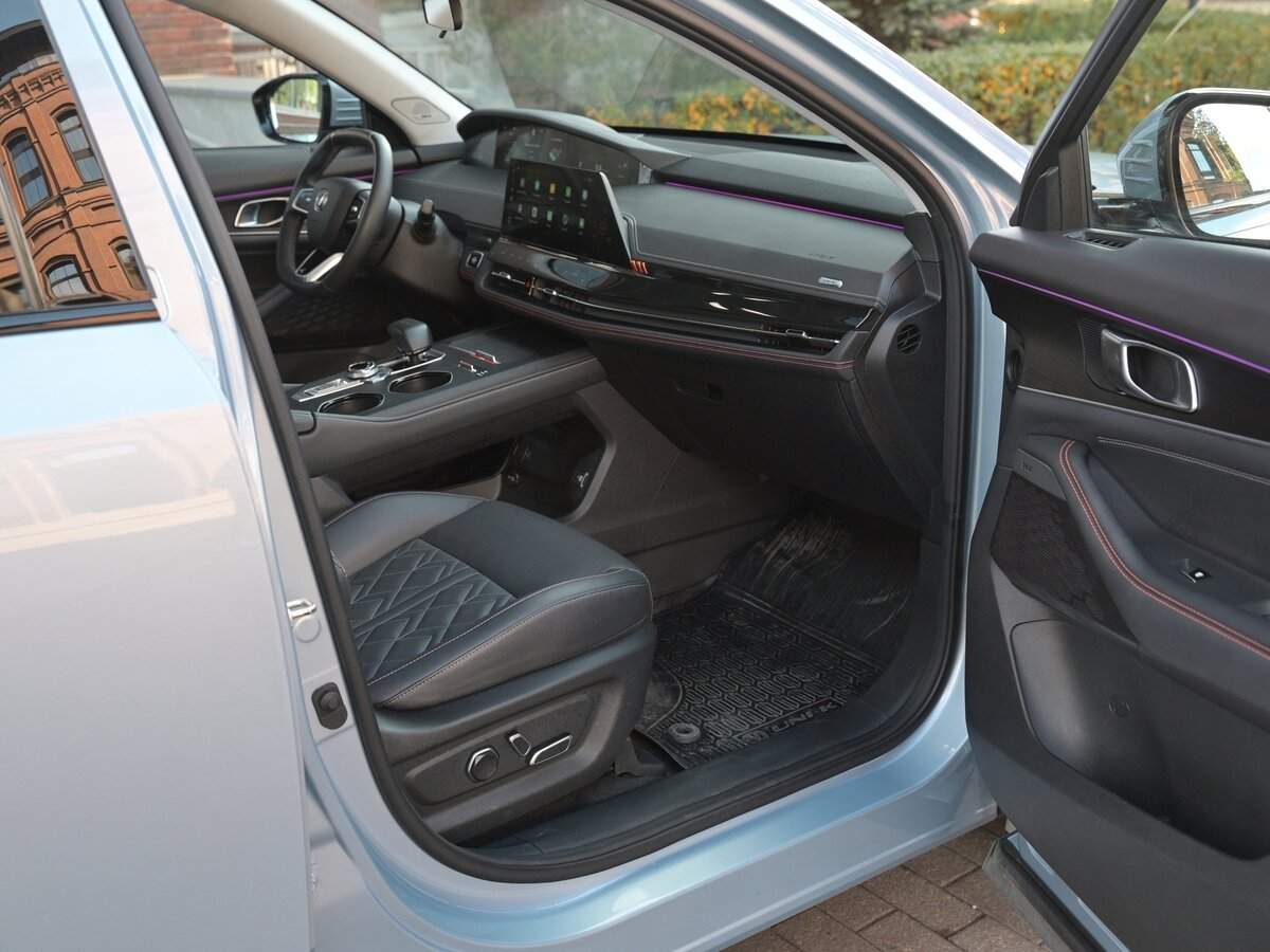 Changan UNI-K с пробегом — 2023 год. Фото: #10