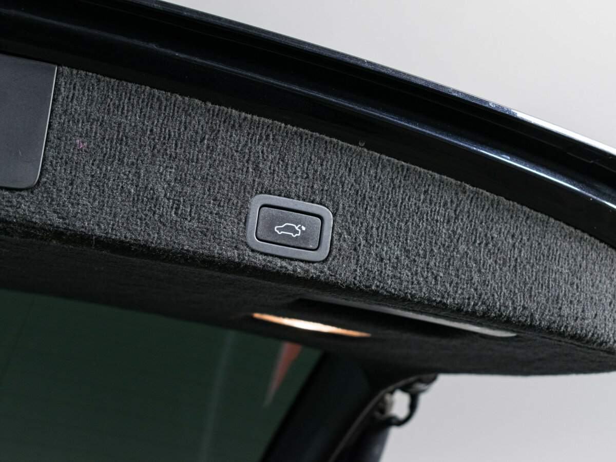 Volvo XC60 с пробегом — 2011 год. Фото: #9