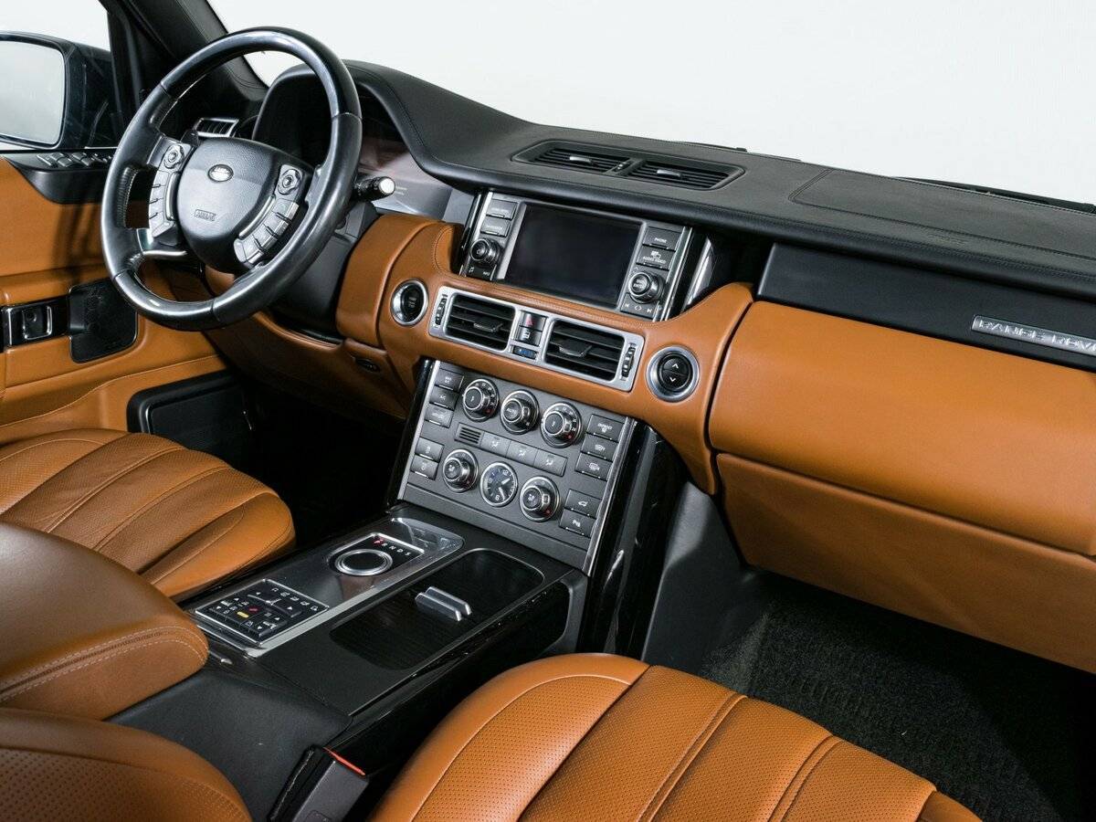 Land Rover Range Rover с пробегом — 2011 год. Фото: #9