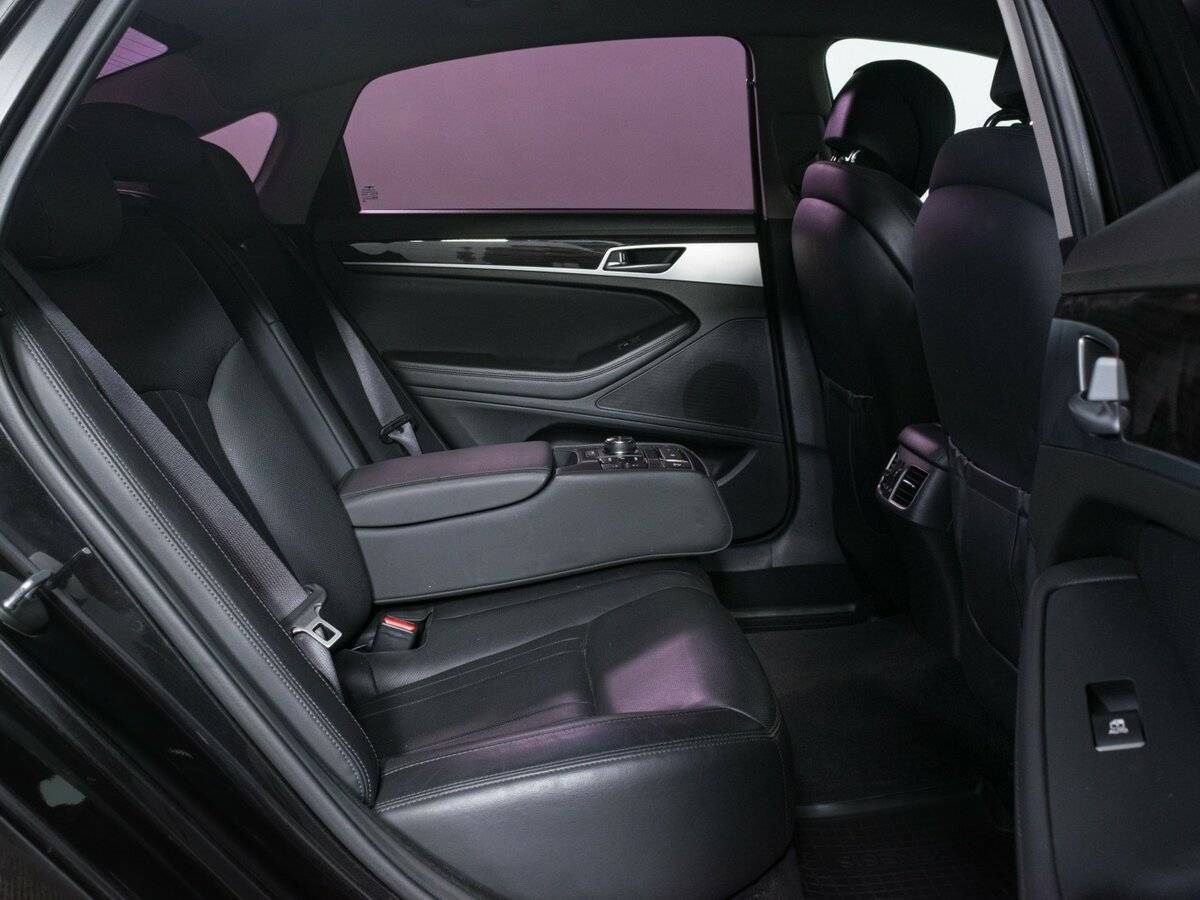 Genesis G80 с пробегом — 2017 год. Фото: #11