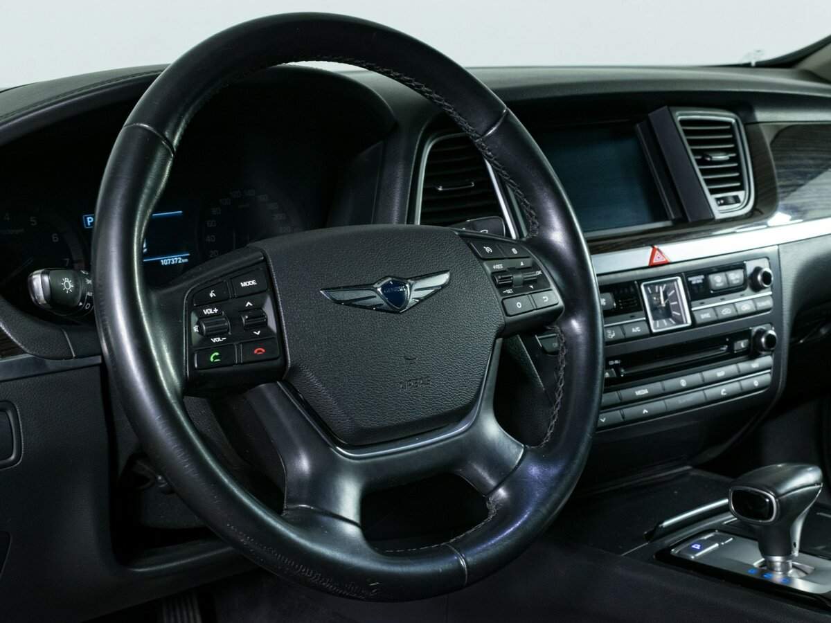 Genesis G80 с пробегом — 2017 год. Фото: #13