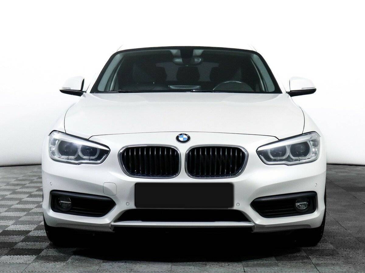 BMW 1 серии с пробегом — 2018 год. Фото: #1