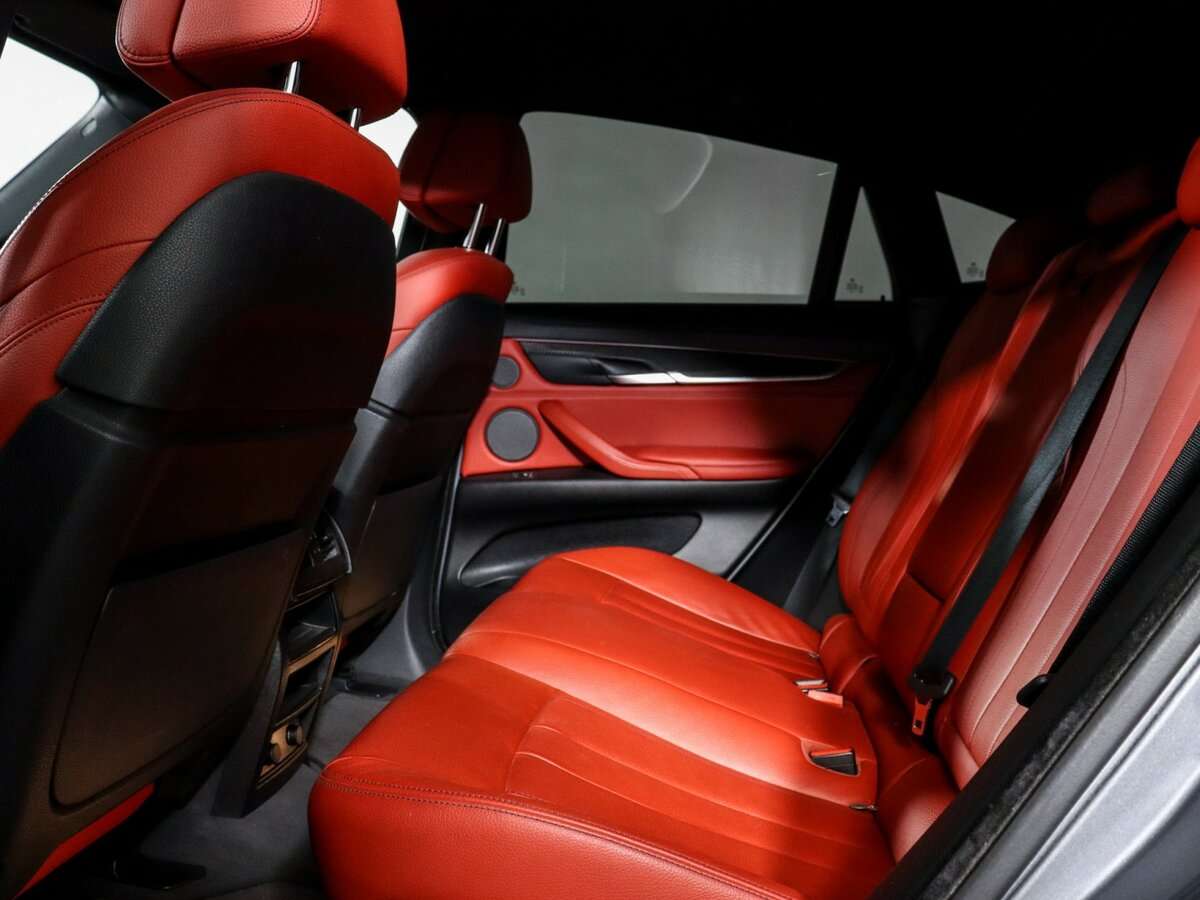 BMW X6 с пробегом — 2018 год. Фото: #9