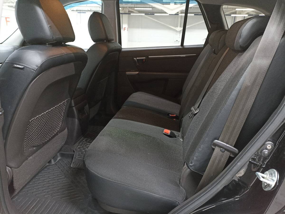 Hyundai Santa Fe с пробегом — 2010 год. Фото: #11