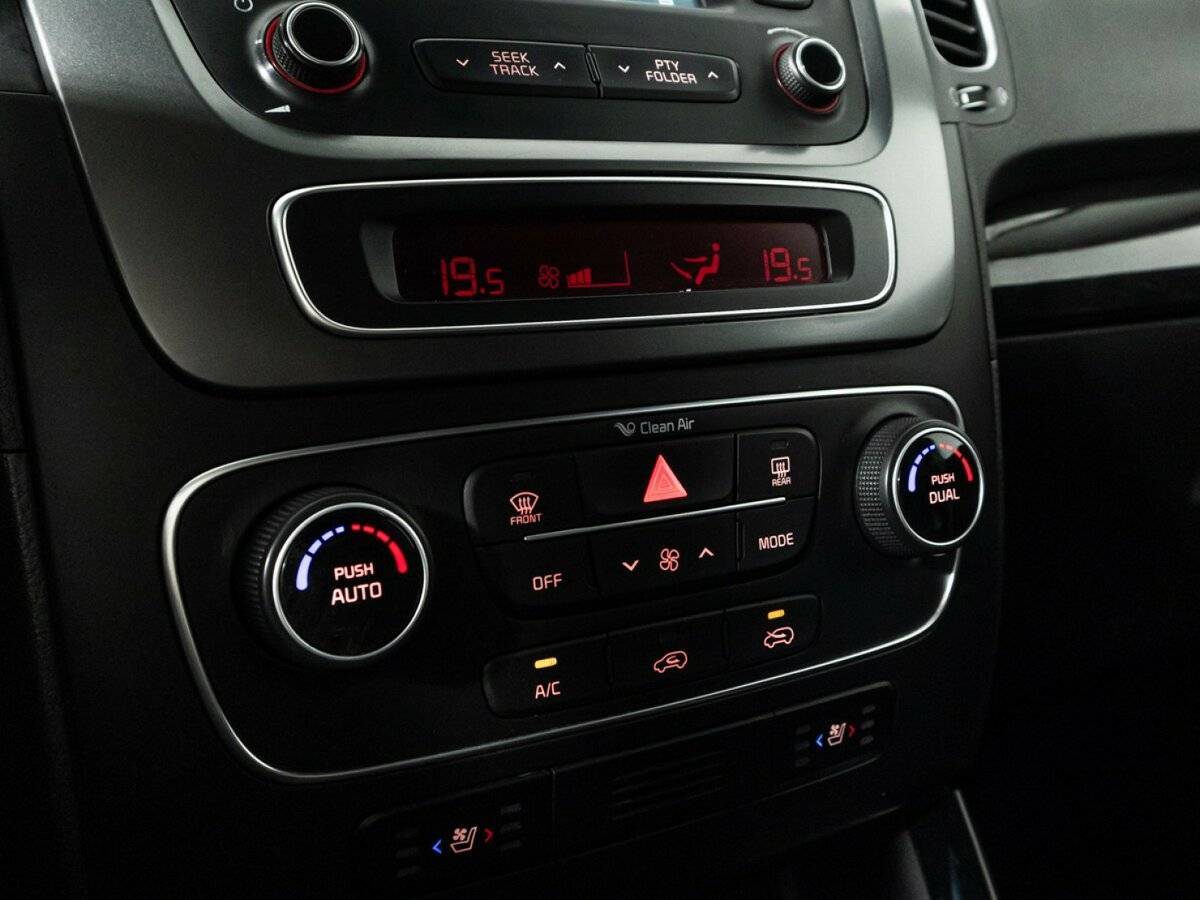 Kia Sorento с пробегом — 2018 год. Фото: #12