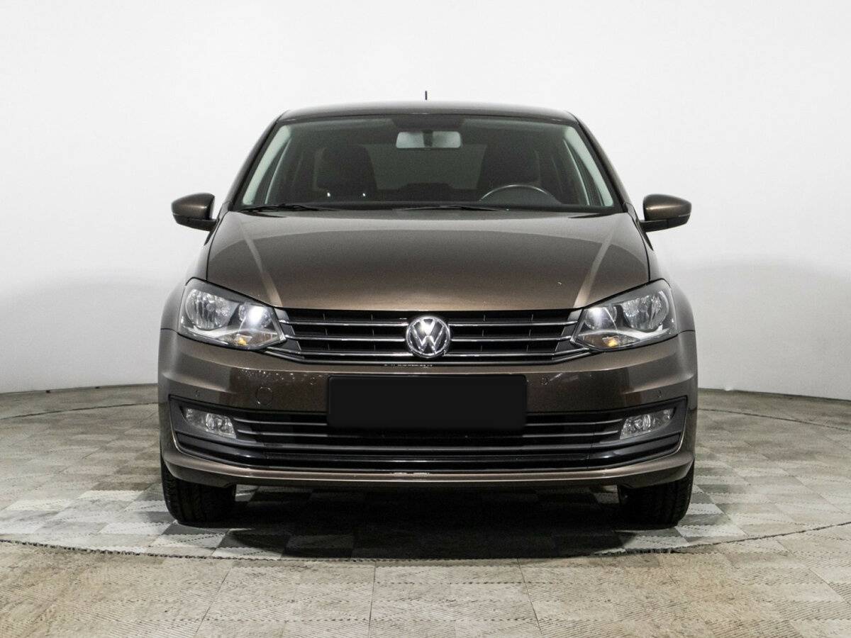 Volkswagen Polo с пробегом — 2018 год. Фото: #1