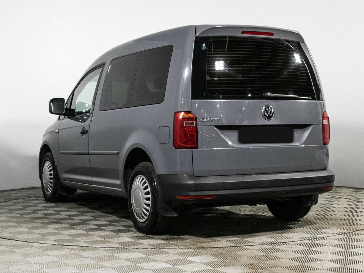 Volkswagen Caddy с пробегом — 2017 год. Фото: #6