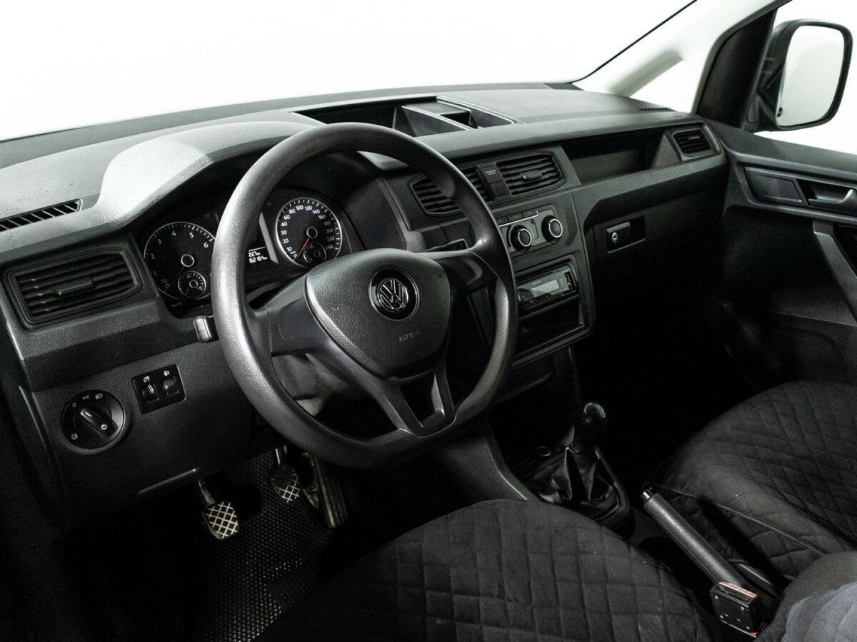 Volkswagen Caddy с пробегом — 2017 год. Фото: #10