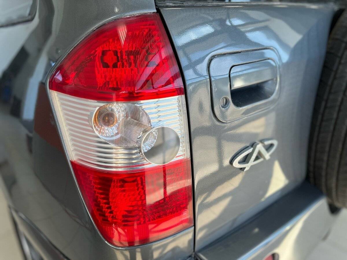 Chery Tiggo (T11) с пробегом — 2009 год. Фото: #8