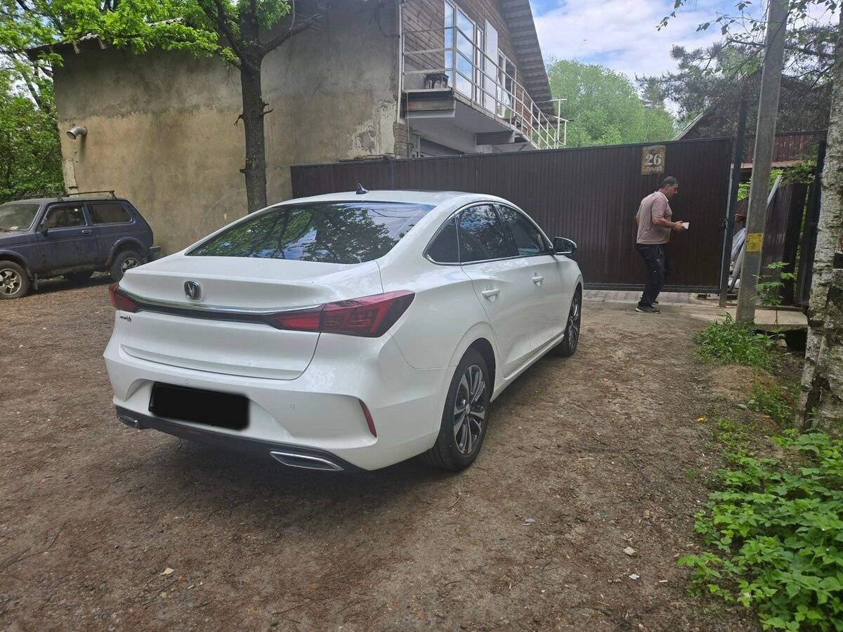 Changan Eado Plus с пробегом — 2023 год. Фото: #1