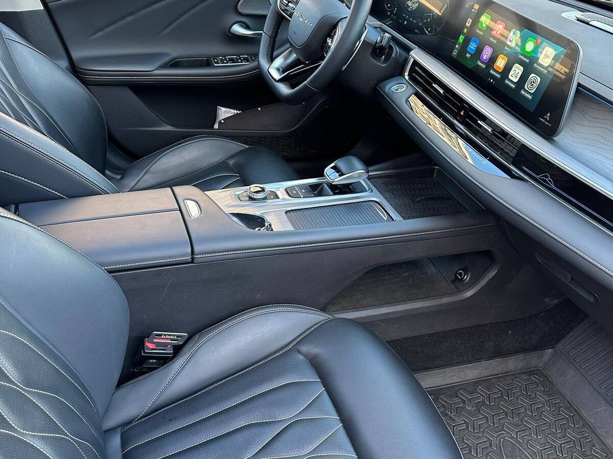 Chery Arrizo 8 с пробегом — 2023 год. Фото: #6