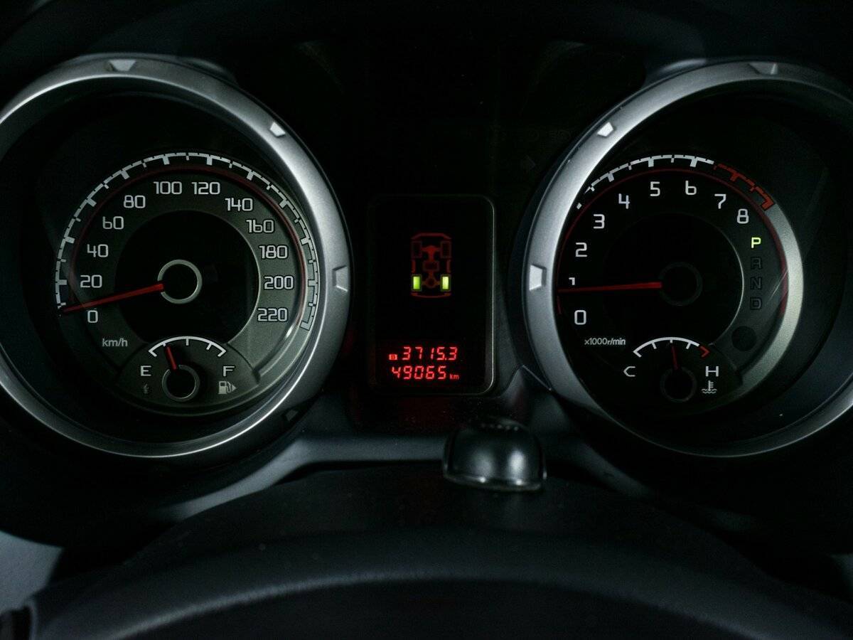 Mitsubishi Pajero с пробегом — 2019 год. Фото: #13