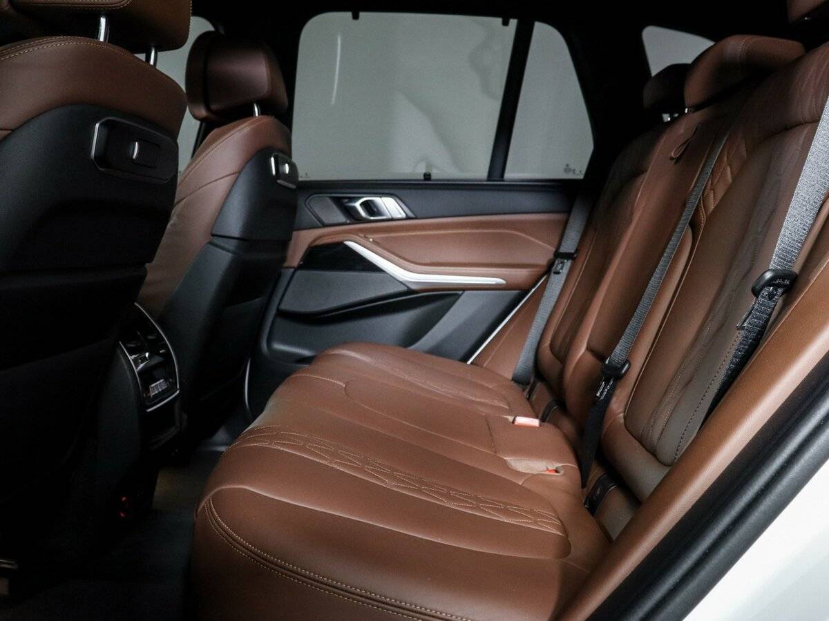 BMW X5 с пробегом — 2023 год. Фото: #4