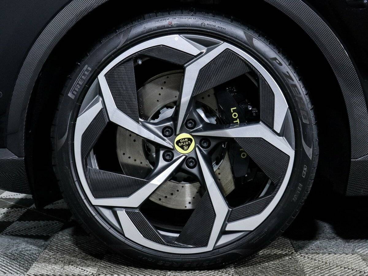 Lotus Eletre с пробегом — 2023 год. Фото: #14