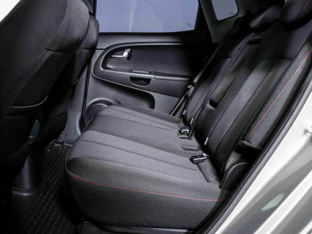 Kia Venga с пробегом — 2016 год. Фото: #5