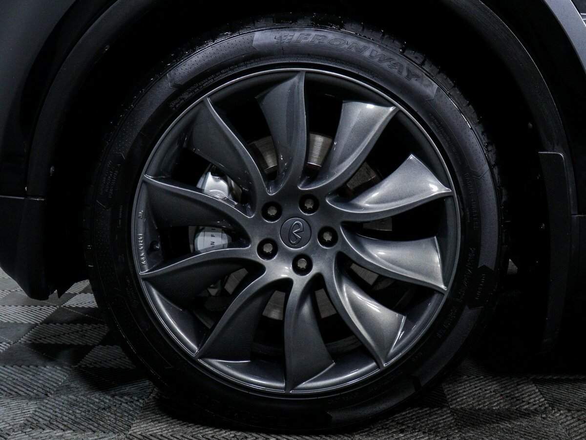 Infiniti FX с пробегом — 2010 год. Фото: #11