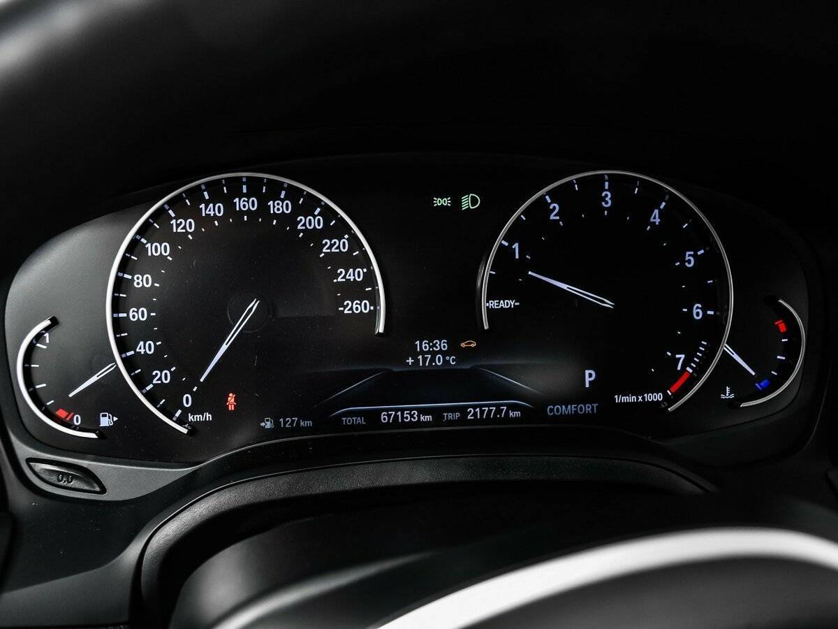 BMW 3 серии с пробегом — 2019 год. Фото: #9