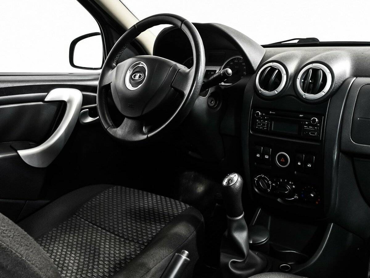 Lada (ВАЗ) Largus с пробегом — 2014 год. Фото: #8