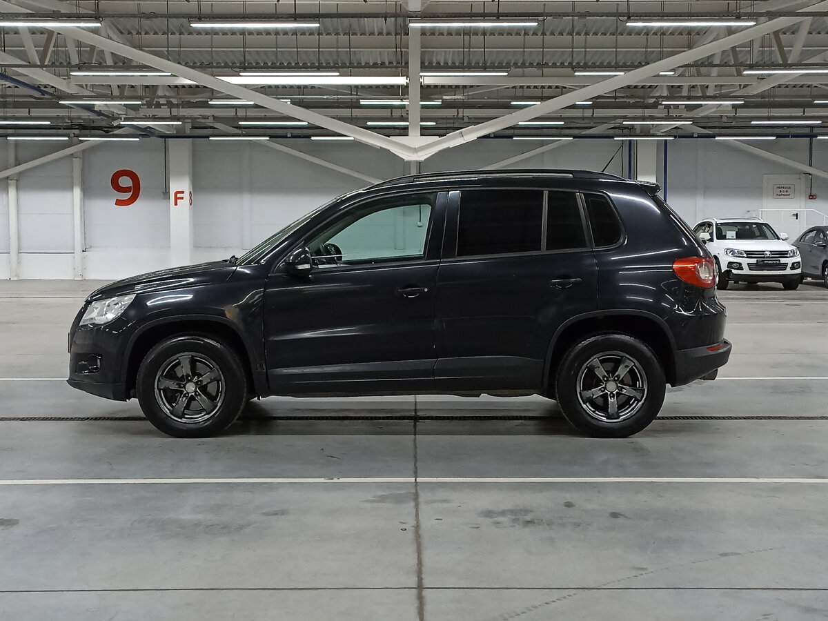 Volkswagen Tiguan с пробегом — 2009 год. Фото: #7