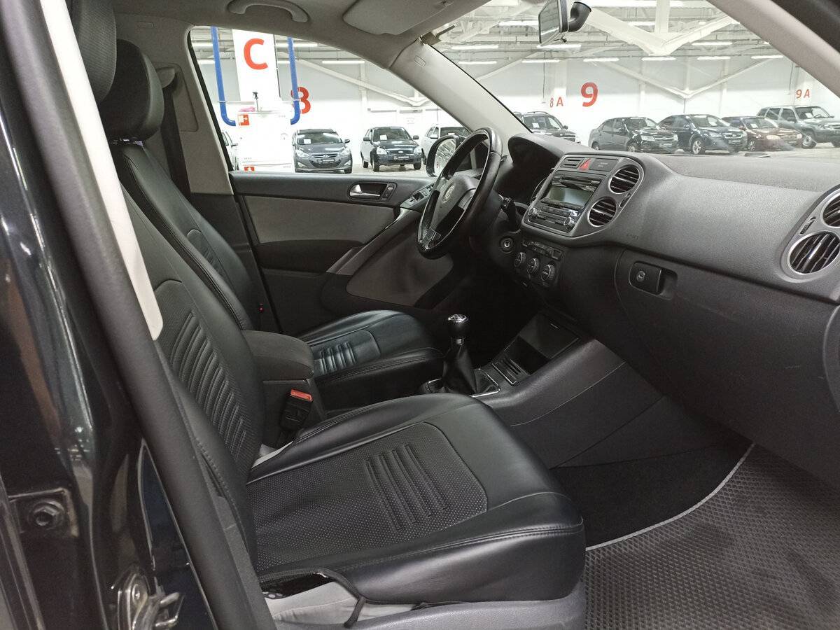 Volkswagen Tiguan с пробегом — 2009 год. Фото: #10