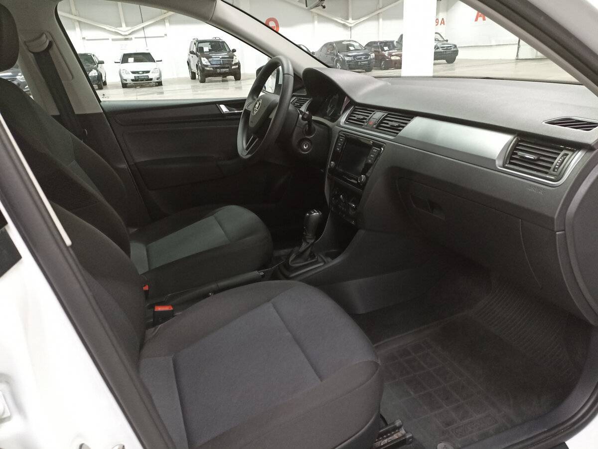 Skoda Rapid с пробегом — 2019 год. Фото: #10