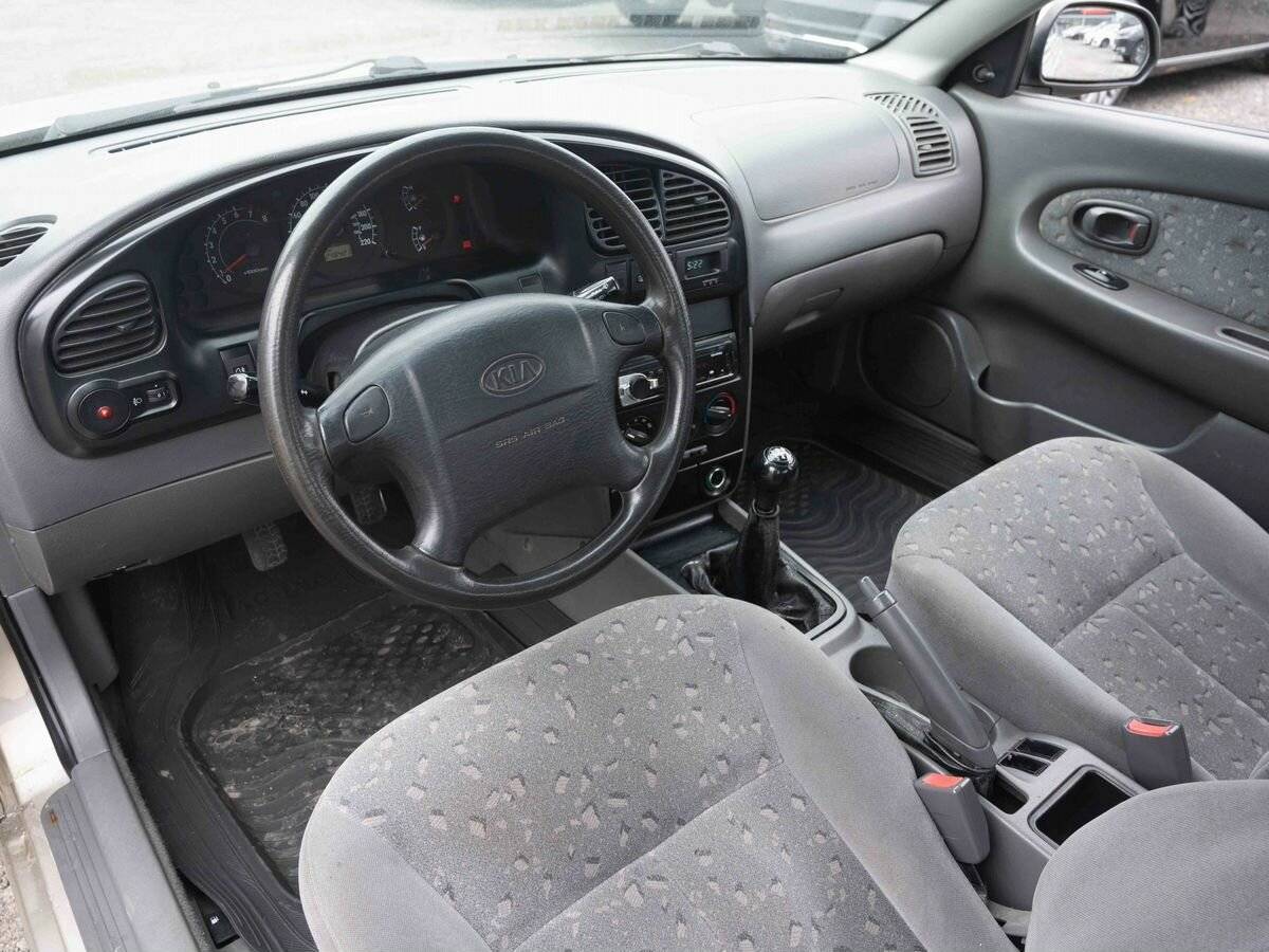 Kia Spectra с пробегом — 2008 год. Фото: #6