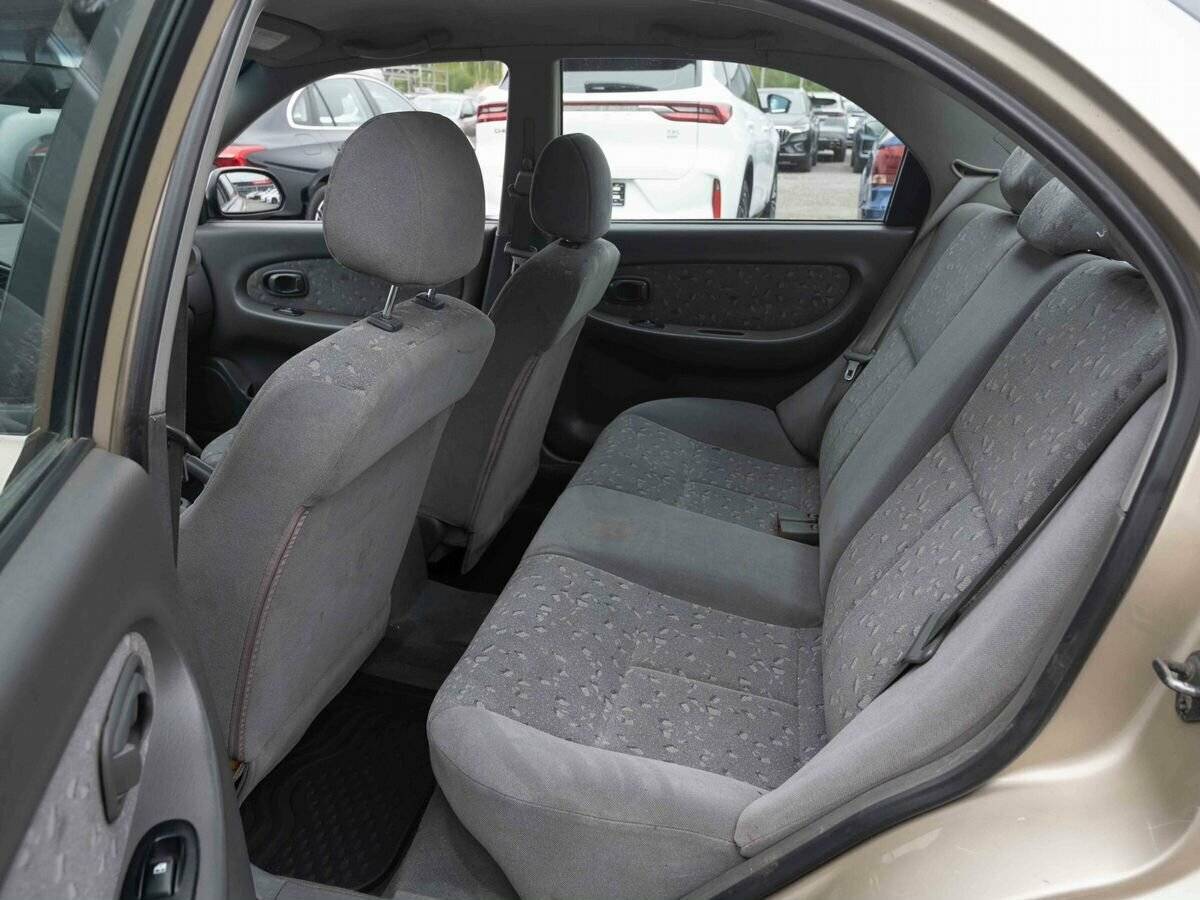 Kia Spectra с пробегом — 2008 год. Фото: #8